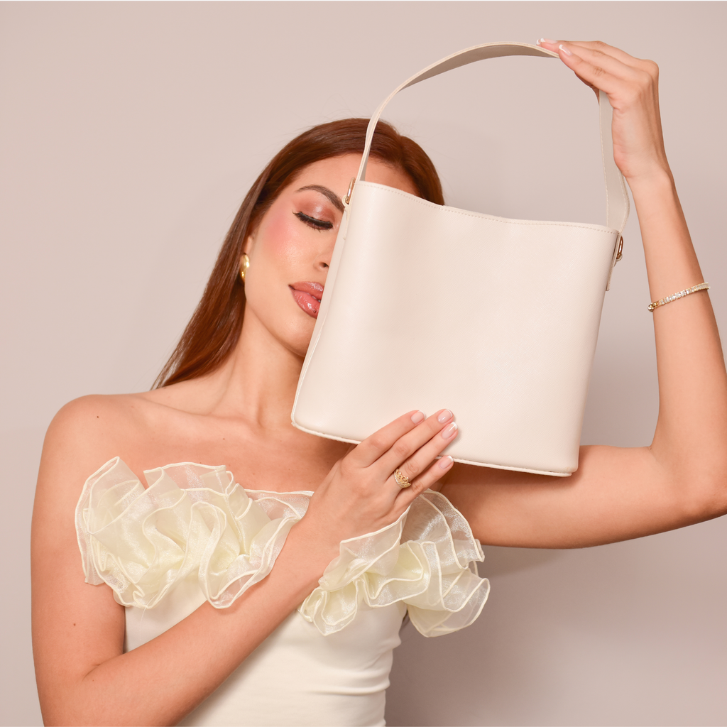 Suci Blanco Bucket Bag
