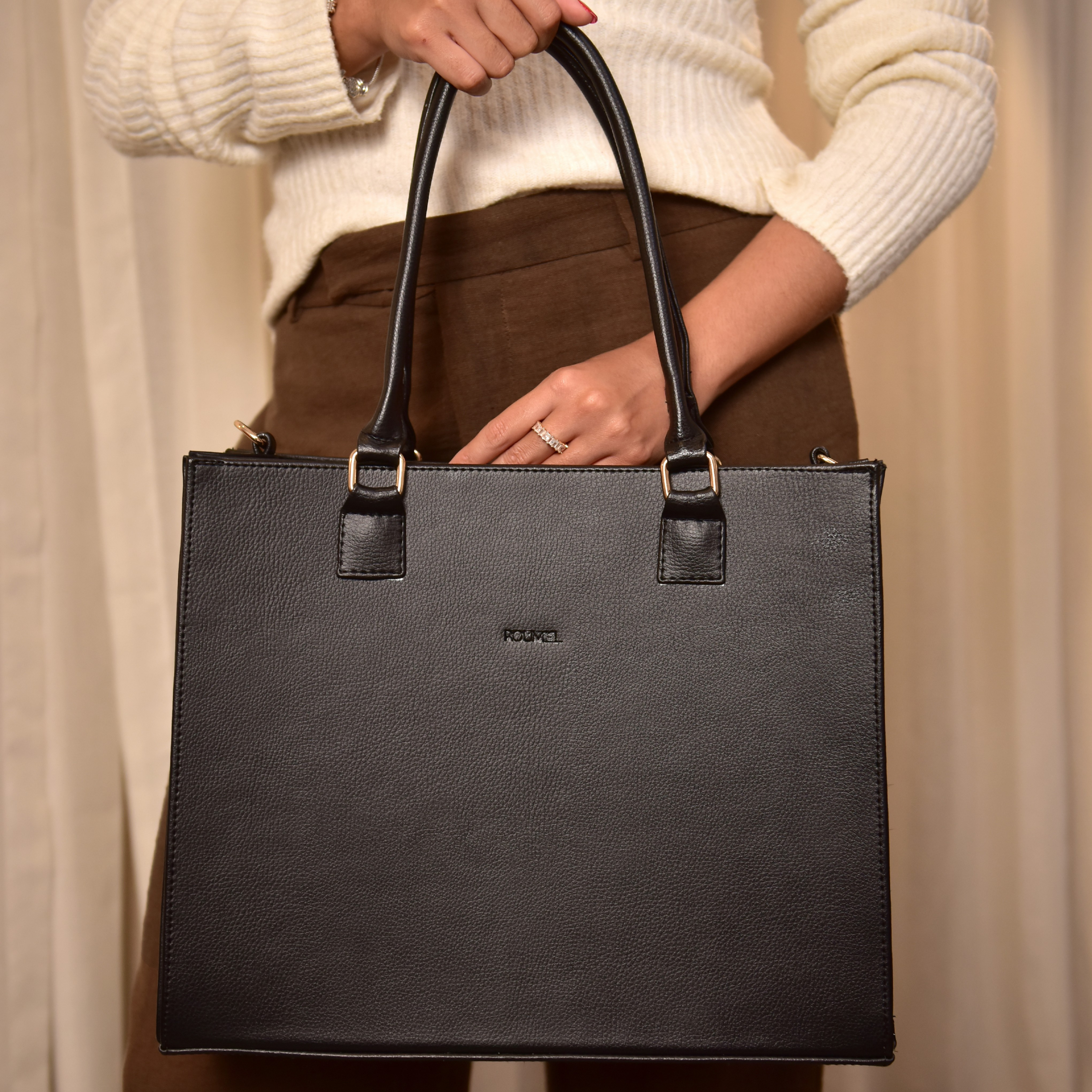 Catania Negro Tote bag