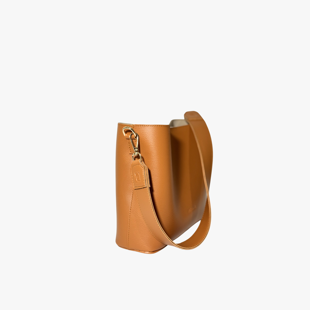 Suci Caramelo Bucket Bag